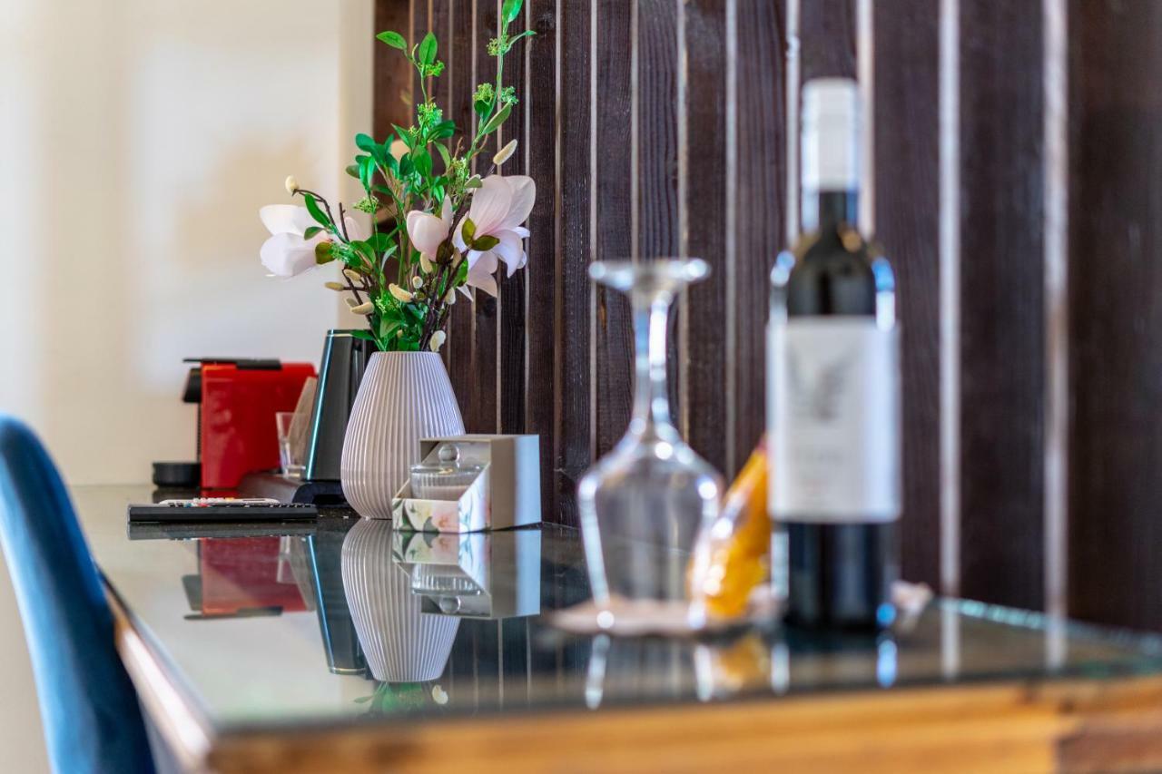 Casa Poli Suites Rhodes City Exteriör bild